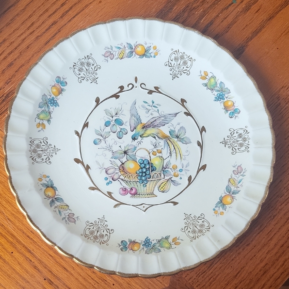 Avon l Decorative Plate with Bird and Floral Design